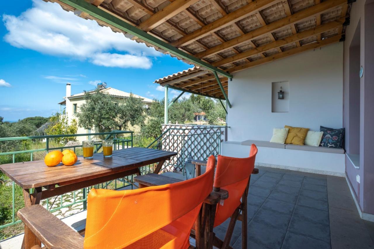 Chamaloni Cottages Finikounta Exterior photo